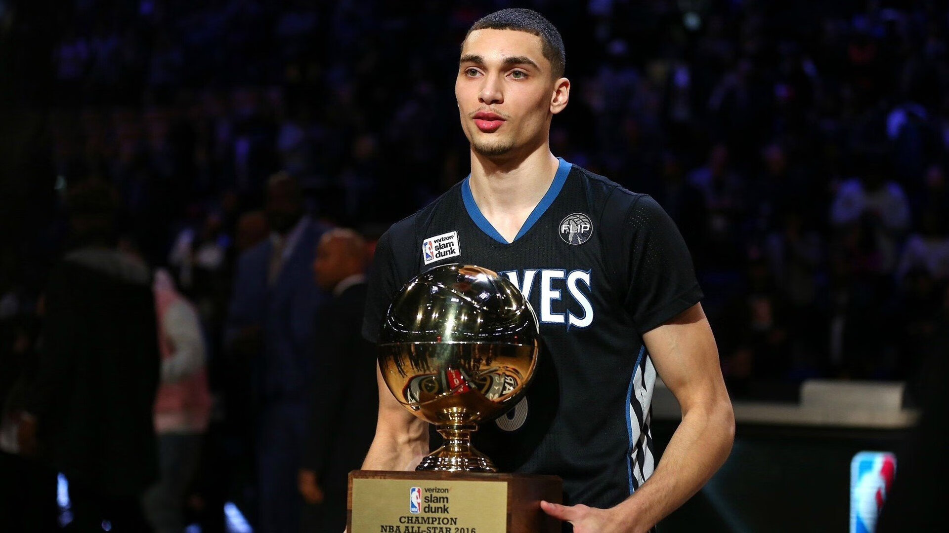 中国篮球联赛品牌推广与粉丝维护策略,篮球品牌营销