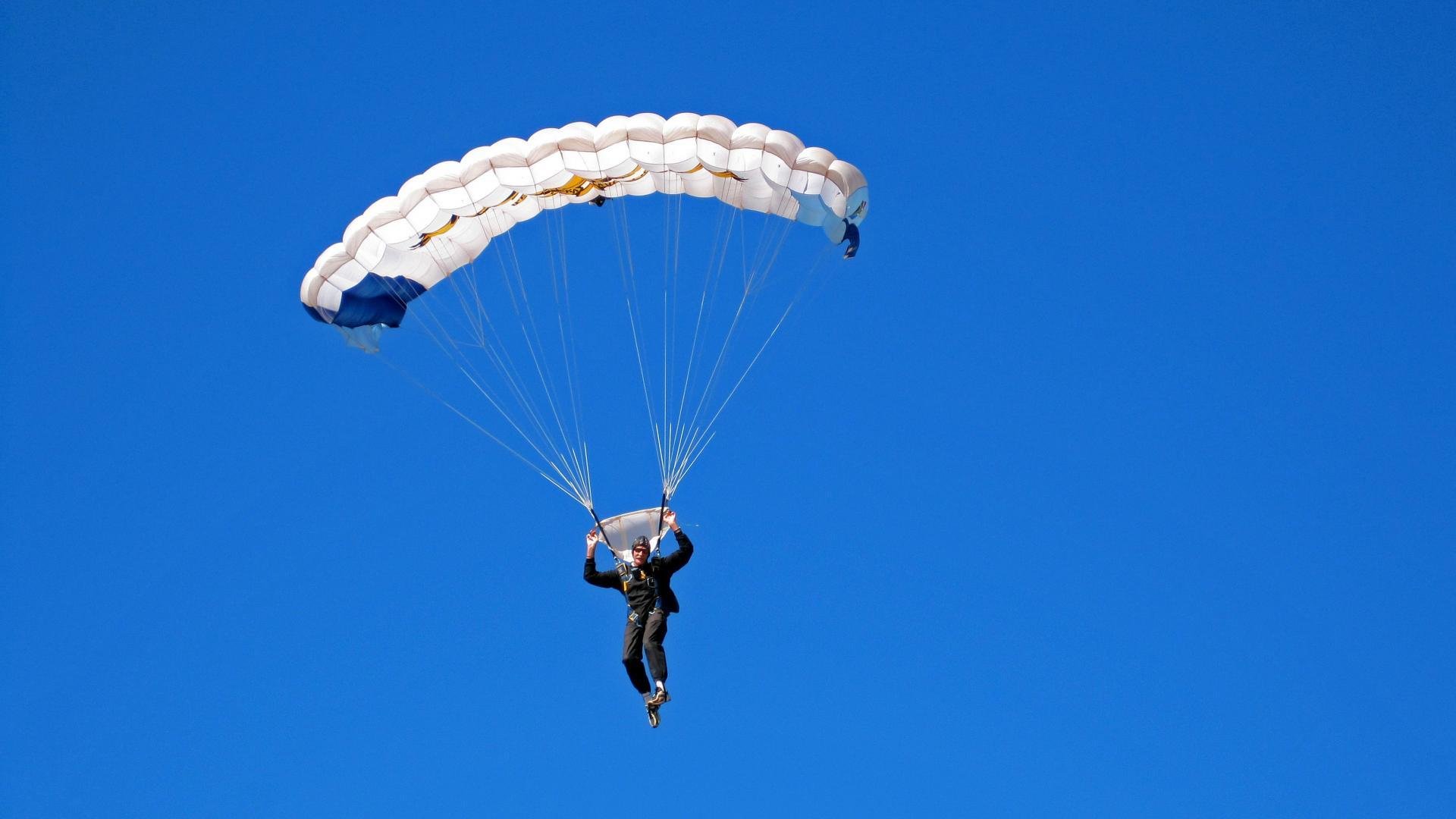 中国篮球教练员战术执行力培养与实践探讨，篮球教练员的执教理念